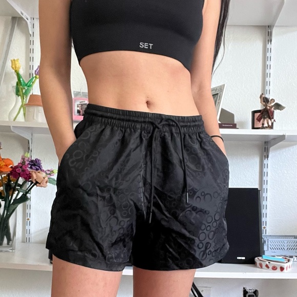 OUTDOOR VOICES GEOSHINE 2.5 SHORT - Picture 2 of 6